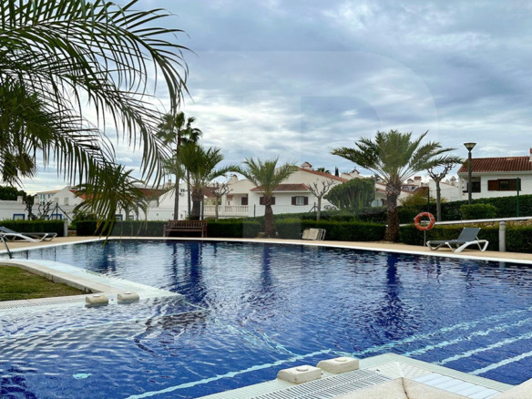 banyeres-propiedades-servicios-inmobiliarios-propiedad-apartamento-adp021